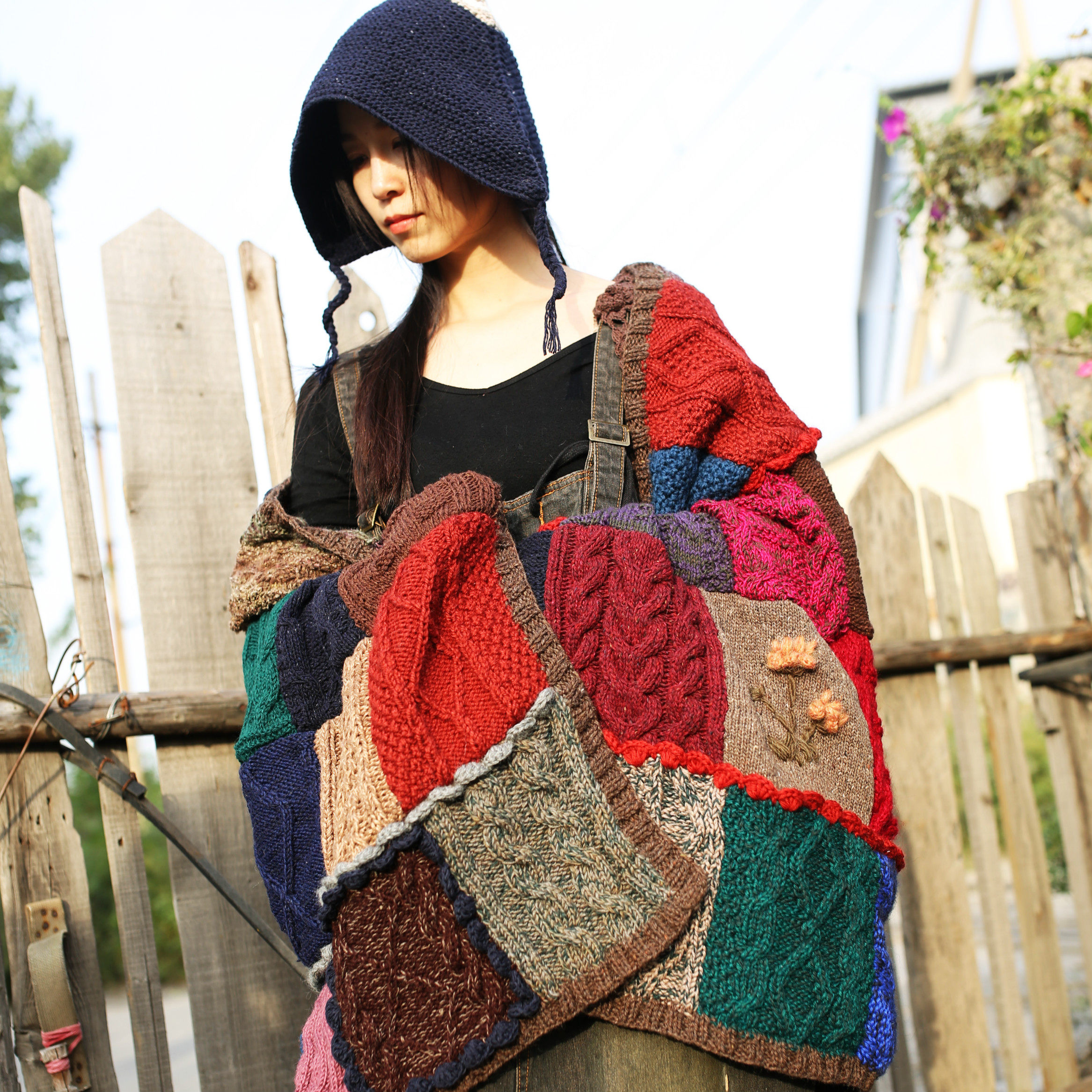 Warm and clear autumn ~ one thousand Love original art Fan retro 100 Nana patchwork Shoulder Full Handmade Wool Thread Irregular design