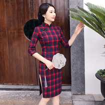 On the new middle sleeve cheongsam retro modified cotton thick waist waist Repair Daily Plaid seven-point sleeve cheongsam dress