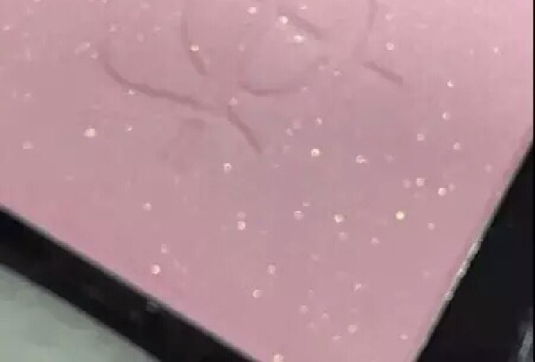 Spot illamasqua phấn má hồng thử nghiệm váy katie - Blush / Cochineal má hồng etude house