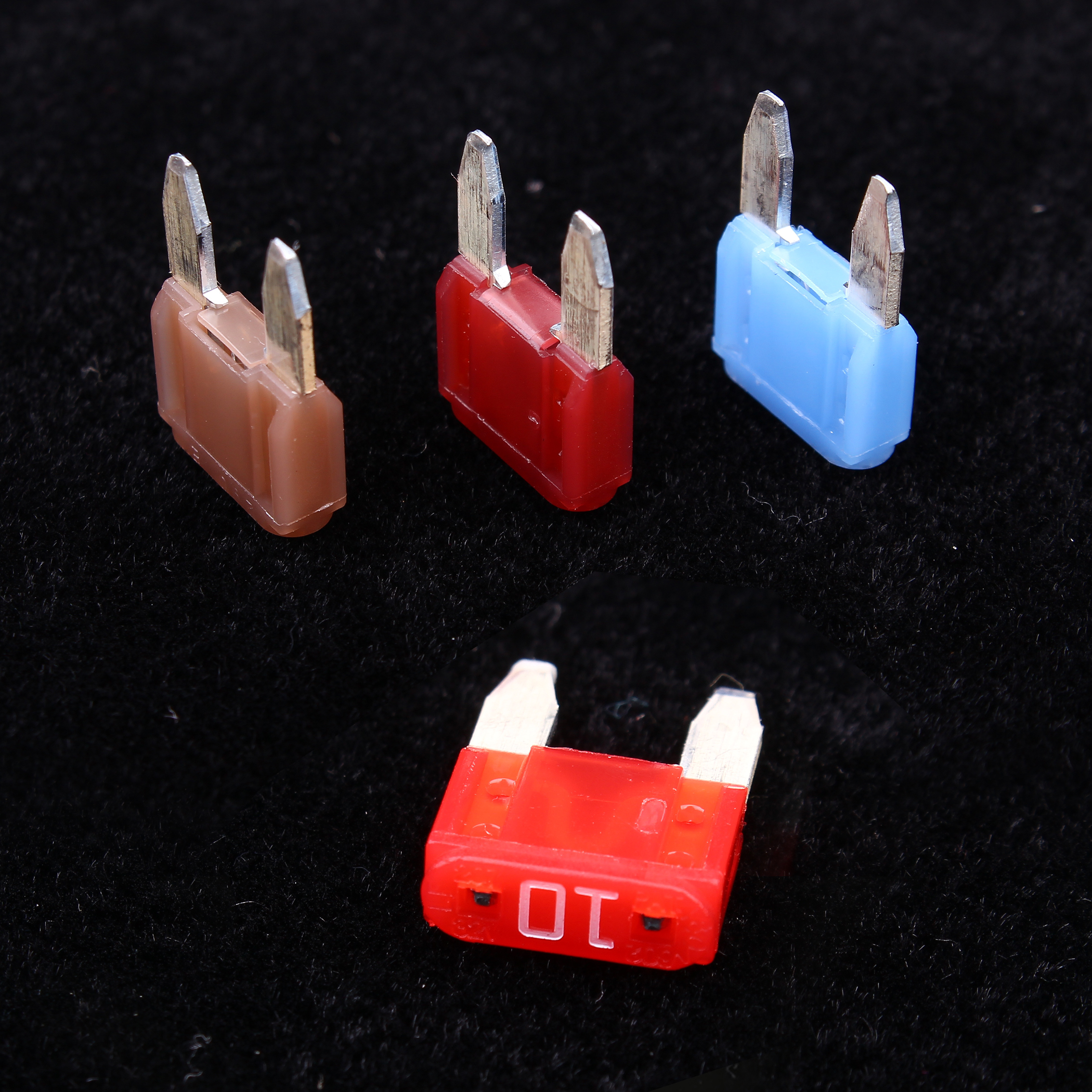Imported car fuse insert Lite small piece car insurance piece fuse car insurance piece 4S shop