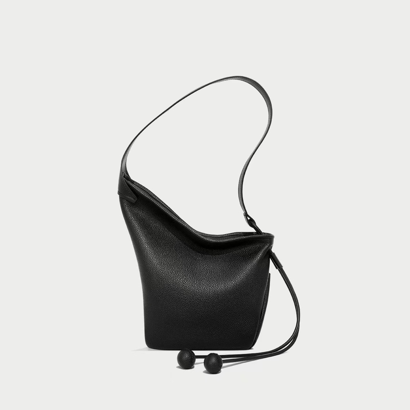 Black Light Luxury Simple Casual Shoulder Bag 3907