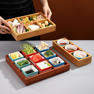 Ресторан с горячим горшком на подносе Jiugonggetu в японском стиле с тарелками, посудой, тарелками для барбекю, обеденными тарелками, разделенными тарелками, деревянными ящиками