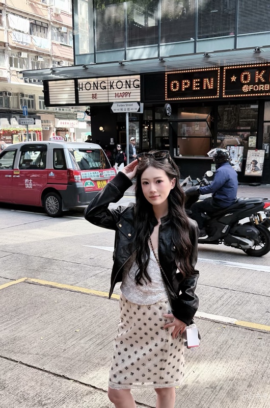 [in Stock] Chestnut Cocoa'Paris Past' American Retro Stand Collar Motorcycle Leather Jacket Stylish Coat