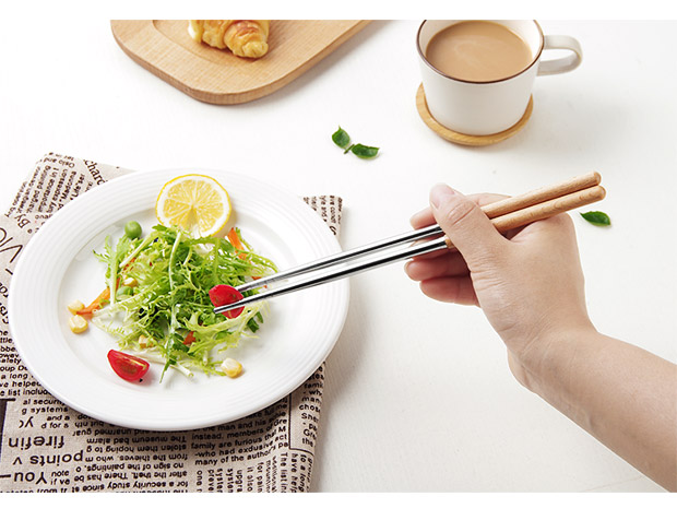 Tay cầm gỗ phong cách Nhật Bản bằng thép không gỉ dao kéo Tây phương gỗ bộ đồ ăn gia đình muỗng thìa trái cây tráng miệng muỗng nhỏ chén ăn cơm