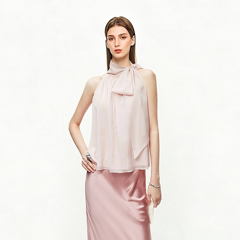Korean-Style Peach Pink Bowknot Halter Neck Sleeveless Tank Top for Women, with a Stylish Design for Professional Commuting and an Elegant Ribbon Shirt Top