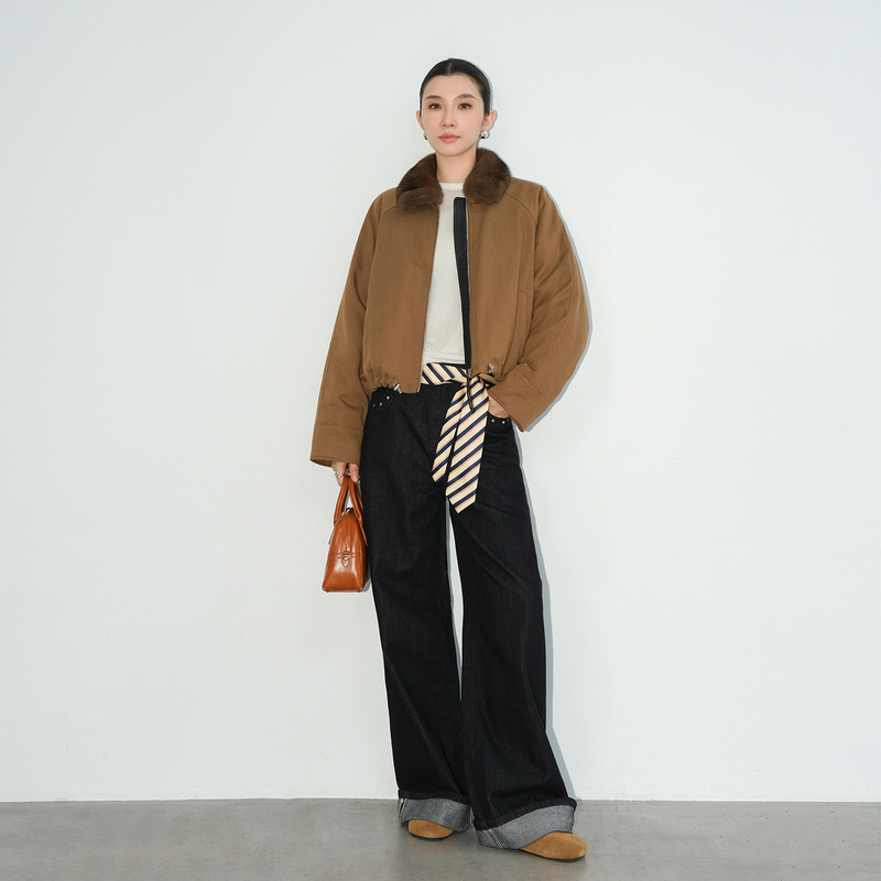 Yimu Light and Warm California Barn Style Jacket with Imported Mink Fur Collar Parka 90% Goose down Coat for Women