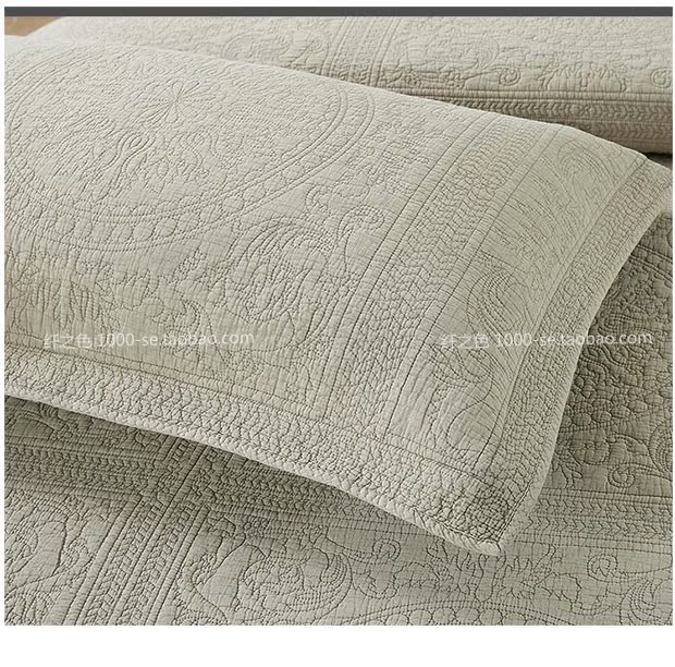Huy hiệu retro châu Âu quilted bởi ba bộ kaki rắn màu thêu giường bìa bông mô hình trang trí phòng quilt ga trai giuong