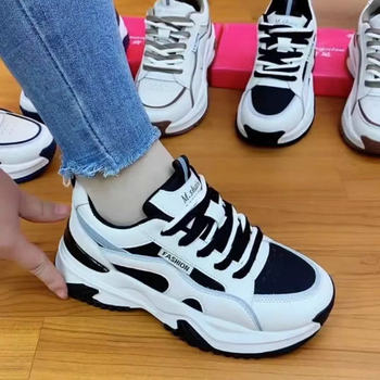 Popular Women's Shoes, Thick-Soled Dad Shoes, Women's Height-Increasing 2025 New Model, Versatile Casual Slimming Soft-Soled Fleece-Lined Sneakers