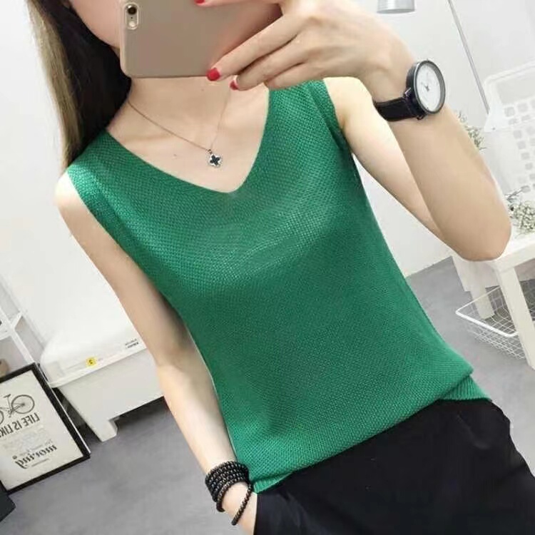 40-100kg Plus-Size Loose-Fitting Belly-Covering Large-Size Ice Silk Camisole Women's Knitted Base Shirt Sleeveless Top for Women 40-100kg Plus-Size Loose-Fitting Belly-Covering Large-Size Ice Silk Camisole Women's Knitted Base Shirt Sleeveless Top for Women