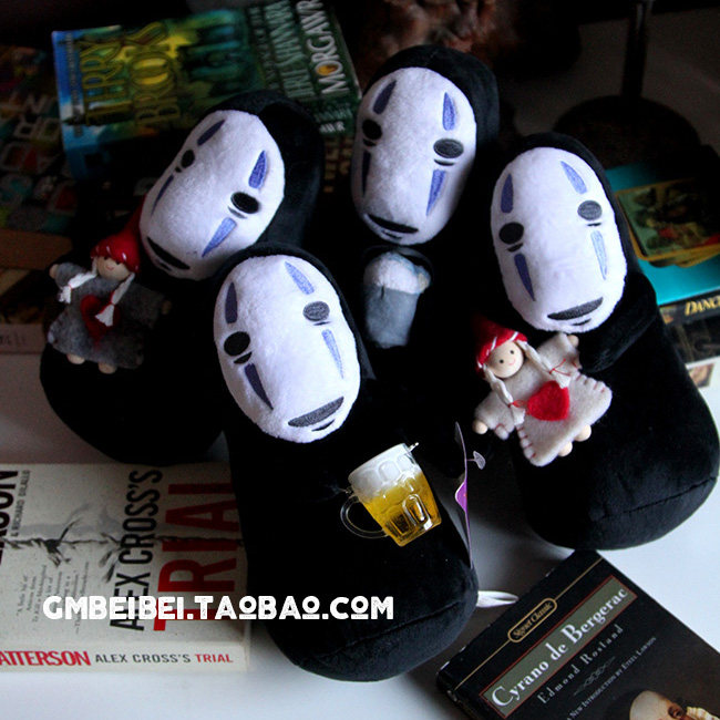 Japan eats a face - less man drinks beer and embraces a Christmas doll DIY's face - less plush doll birthday present