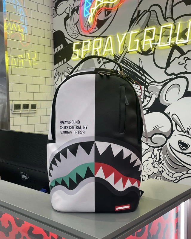 Sprayground Backpack School Bag for Men and Women Sg Shark Mouth Black and White Color-Blocking Bag Trendy Casual Bag