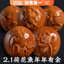 Zhoushan pure handmade bracelets precious old tree iron core lotus fish have leftovers every year to play olive core bracelets