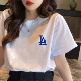 Белая хлопковая летняя футболка, короткий рукав, свободный крой