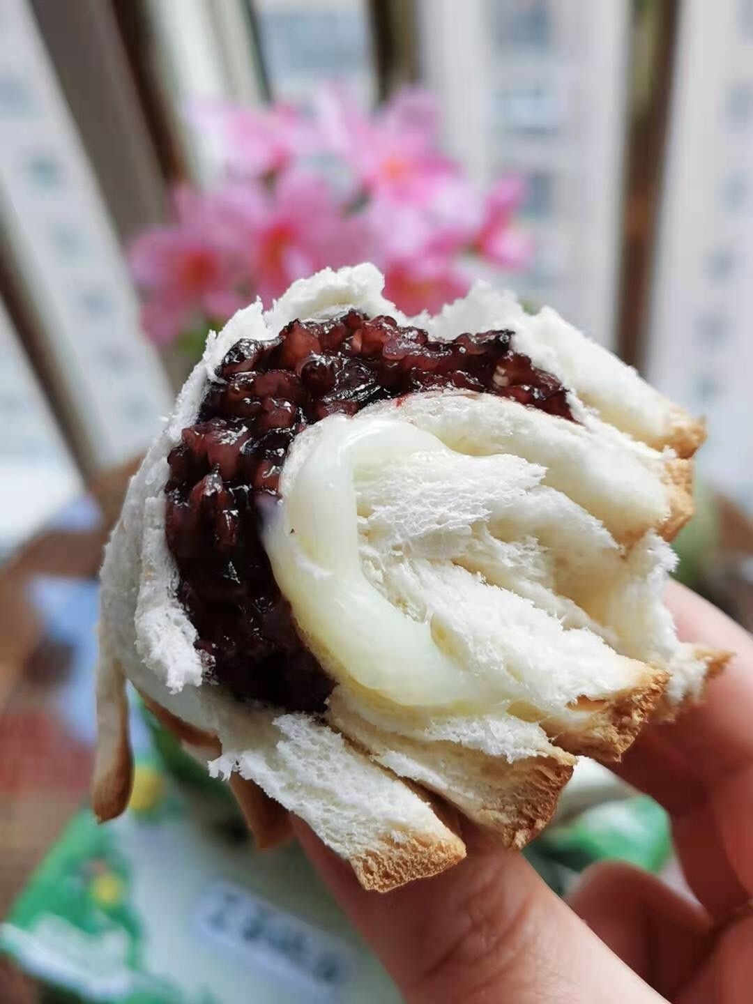 Purple Rice Cheese Toast 10 bags each bag 110g Soft glutinous fragrance sweet purple rice bread filled with cheese