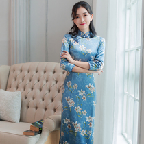 Yi Hongyan Qin Rong Chinese style Cheongsam slim retro Hong Kong style Chinese style modified dress