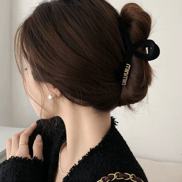 Товары от 秦哲饰品旗舰店