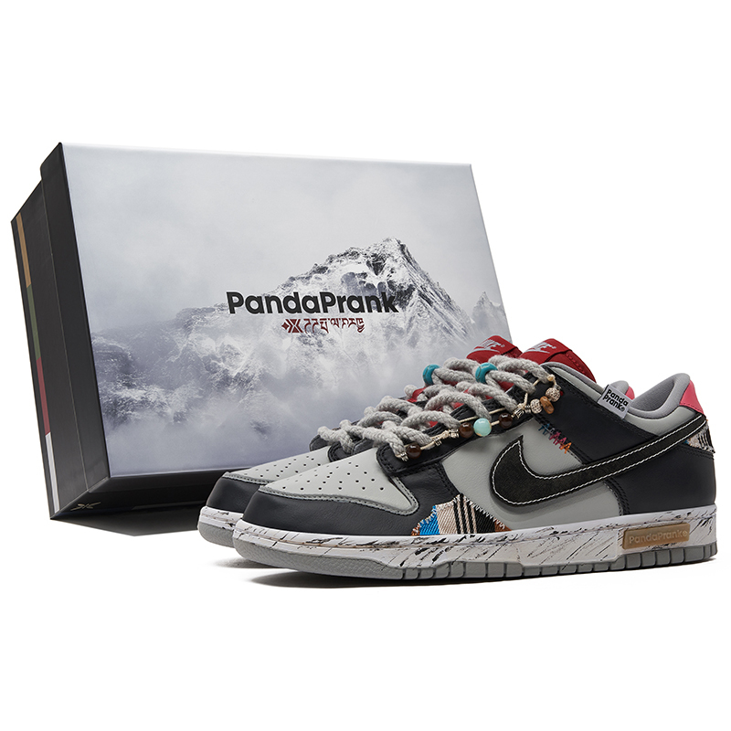 Panda Prank Nike Dunk Low'Ultraman' Mountain Journey to Tibet Shengbang Low-Top Casual Sneakers Trend Panda Prank Nike Dunk Low'Ultraman' Mountain Journey to Tibet Shengbang Low-Top Casual Sneakers Trend