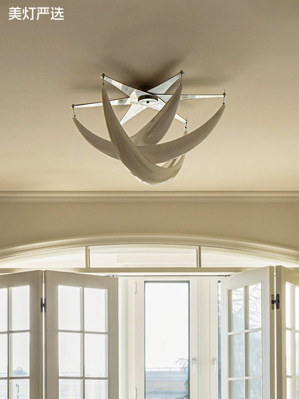Beautiful Lights Carefully Selected: Nordic Living Room Crescent Ceiling Lamp Designer 2026 New French Vintage Bedroom Study Lamp
