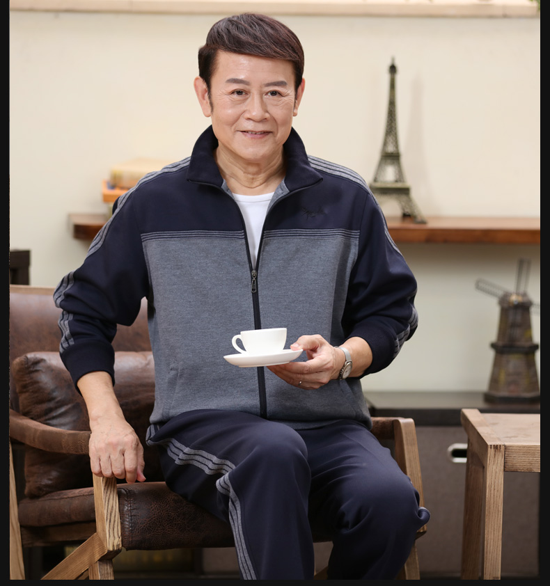 Trang phục thể thao nam mùa xuân và mùa thu Bộ đồ thể thao trung niên giản dị Bộ đồ cotton ba mảnh dành cho các cặp vợ chồng bộ thể thao uniqlo nam mùa đông