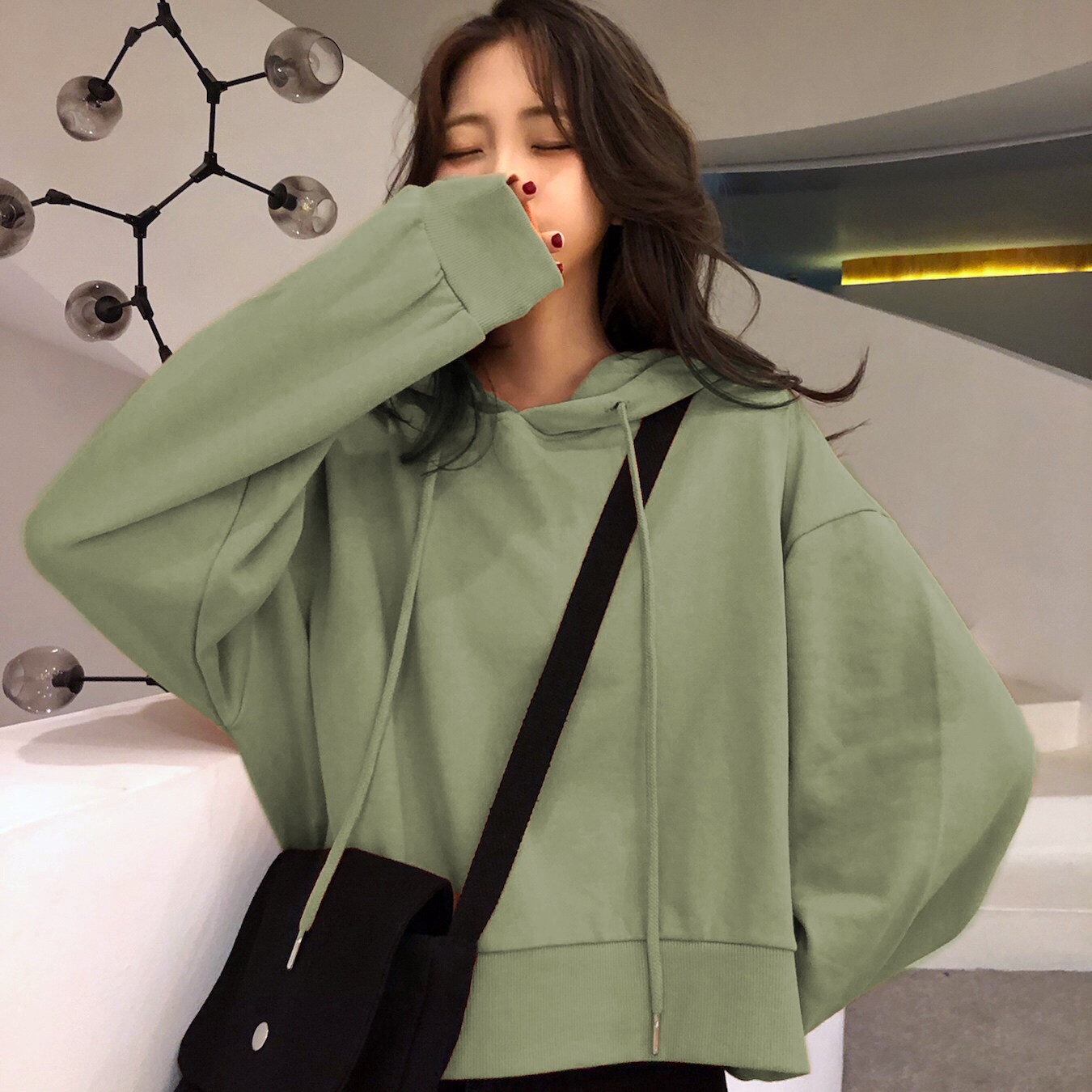 Short Dew Navel Jersey Woman Hat Spring Autumn Thin section Long sleeves 2020 Korean version loose bf Lazy Breeze with a very fairy blouse