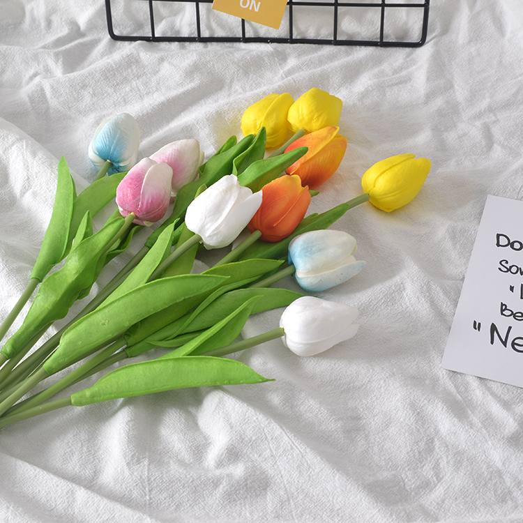 Simulation flower tulip hand holding flower photo props ins shooting posing background cloth background paper props photography