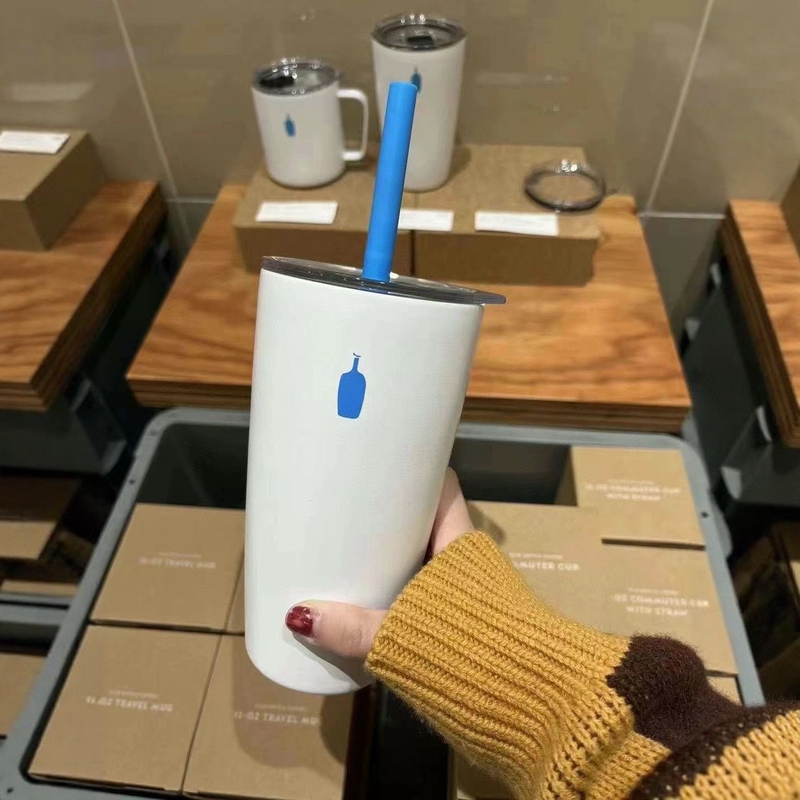 In-Stock Blue Bottle Coffee Cup, High-Value Straw Cup, Fresh Style Car-Mounted Insulated Cup, Large Capacity Water Cup 473ml
