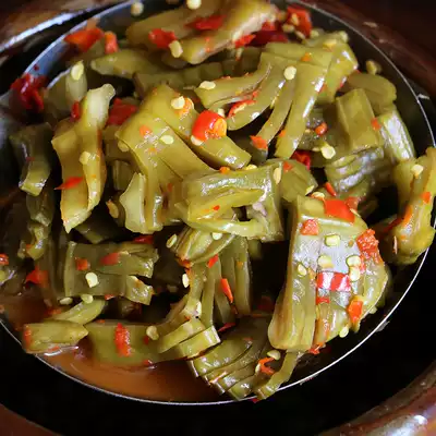 Sour and spicy food, knife beans, chopped peppers, Hunan farmhouse homemade pickles, handpicked pickles, pickled Pickles