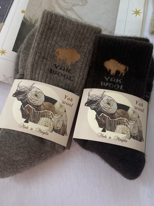 In Stock Mongolian Tod Camel Hair and Yak 100% Content Socks for Men and Women, Thickened for Warmth, Mid-Calf Length, Autumn and Winter