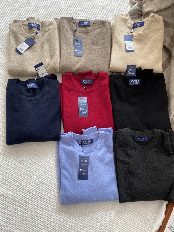 In Stock Mongolia Friendship Evseg Women's Round Neck Basic 100% Cashmere Sweater