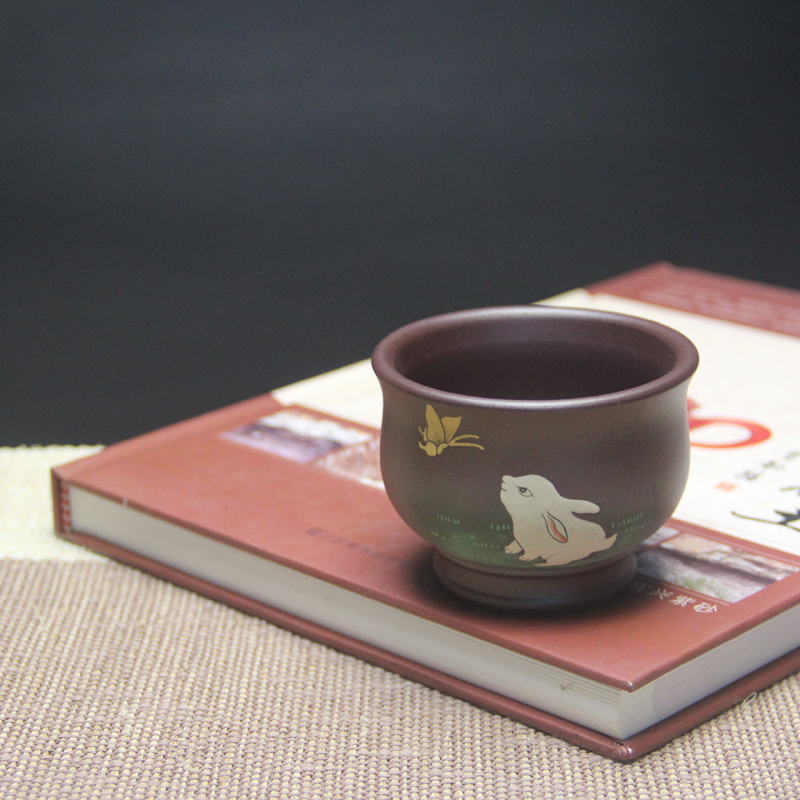 宜興 紫砂茶杯 寿桃主人杯 茶器 茶杯 煎茶道具 紫砂主人杯手工泥绘兔子紫砂茶杯宜兴紫砂杯原矿紫砂茶碗茶具礼品