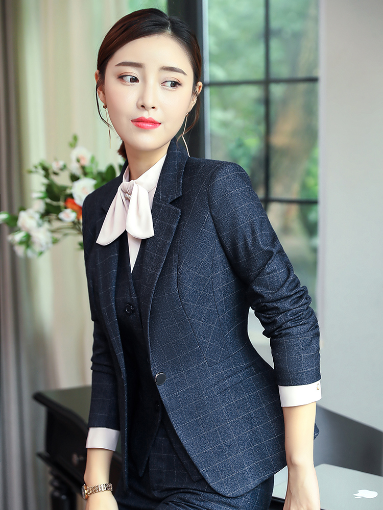Tailleur femme - Ref 3241993 Image 4