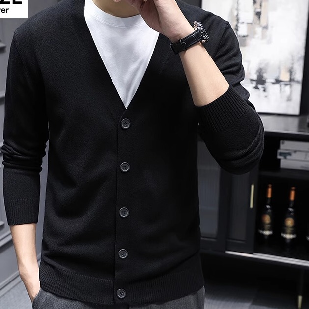 Sweater Cardigan Men's Knitted Jacket Thin Style 2025 Spring and Autumn New High-End Casual Outerwear V-Neck Sweater Black Sweater Cardigan Men's Knitted Jacket Thin Style 2025 Spring and Autumn New High-End Casual Outerwear V-Neck Sweater Black