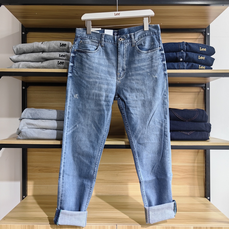 Lee Summer Men's 705 Version Light Blue Slim Fit Slightly Tapered Mid-Waist Jeans Versatile and Slimming Lmr705P66Bkc Lee Summer Men's 705 Version Light Blue Slim Fit Slightly Tapered Mid-Waist Jeans Versatile and Slimming Lmr705P66Bkc