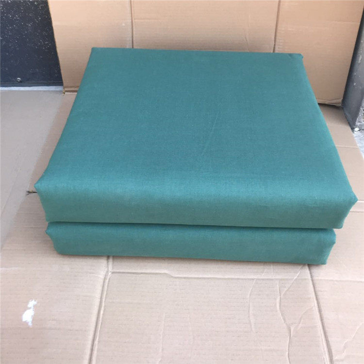 Custom housekeeping stereotyped quilts of labeled tofu pieces of cotton quilts to be styled