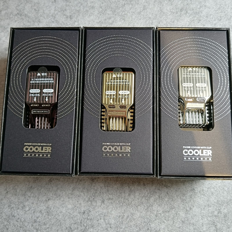 Mobile phone radiator game cooling artifact semiconductor refrigeration clamp heat cooling small fan water-cooled screen