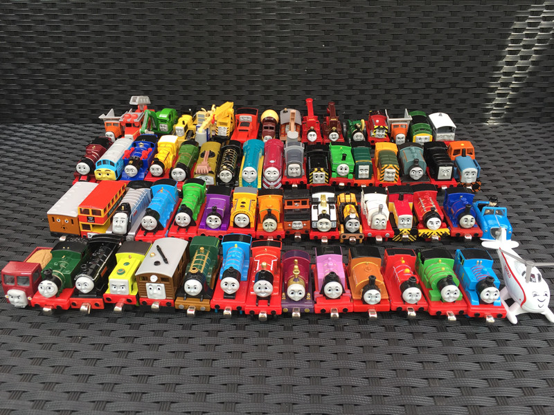 Genuine Magnetic Alloy Mas Small Train Toy Rail Car Gordon Edward James Henry Tow full outfit