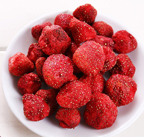 Chinchilla Snack Organic dried strawberries (whole) 20g Rabbit Guinea Pig Hamster, etc Super like