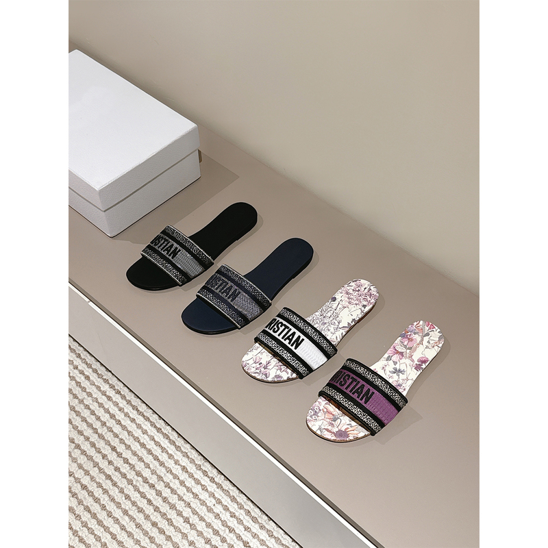 K2 Studio 24S New Designs! Embroidered Slippers for Women, Summer Outdoor Wear, Flat Fashion Trendy Beach Sandals