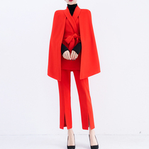 Red cape jacket black sweater 90% open fork pants overbearing annual meeting OL professional suit suit three sets