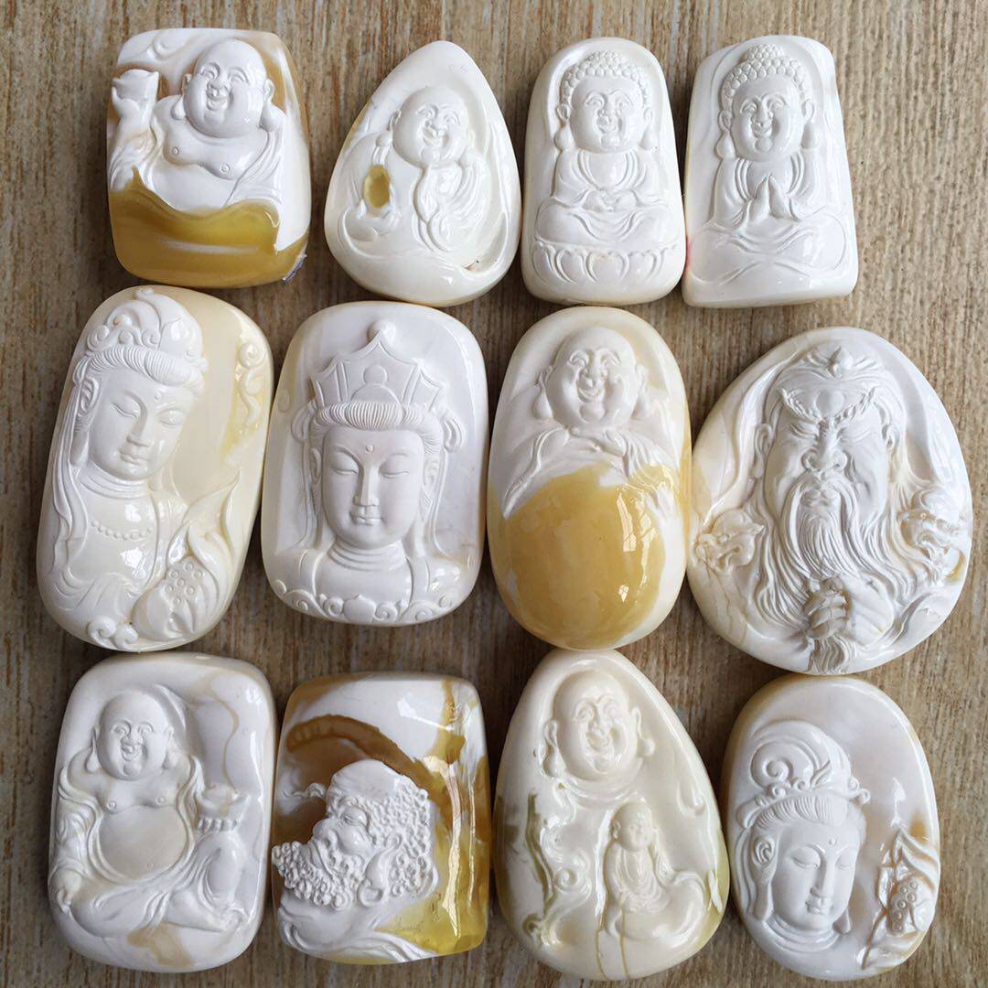 Xiaogui Beeswax Carved Beeswax Pendant Necklace White Wax Avalokitesvara Maitreya Buddha Pixiu