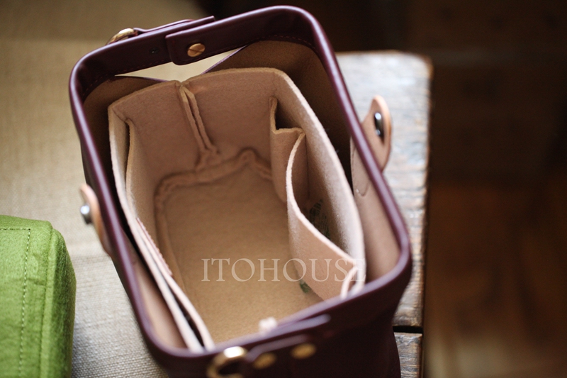 Itohouse Produces a Medium-Sized Doctor's Bag with a Matching Inner Organizer Bag
