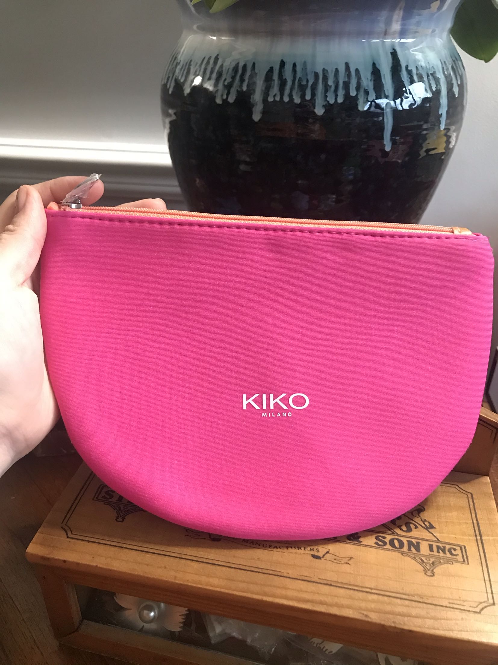 KI KO Peach Pink Memory Cotton Big Shell Makeup Bag