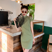 Green plaid cheongsam young girl modified dress 2021 new daily retro small short section