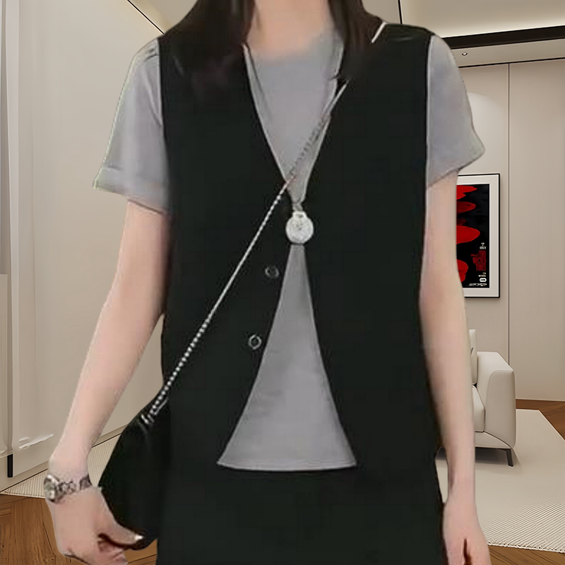 Fashionable Women's Vest, New Summer Style, Black Button-Down, Thin Sleeveless Top, Stylish Loose-Fitting Plus-Size Shirt