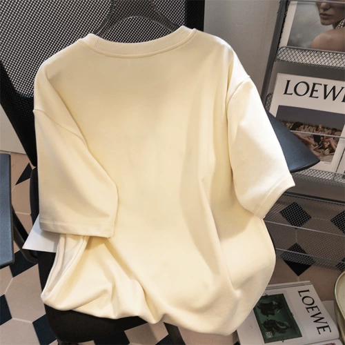 Очень большая трехмерная летняя дизайнерская футболка с коротким рукавом, большой размер, в цветочек, по фигуре, тренд сезона