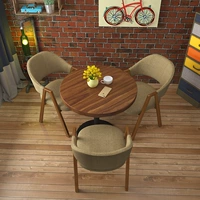 1 Круглый стол грецкого ореха + 3 хвостовые стулья хеки [№ 5]