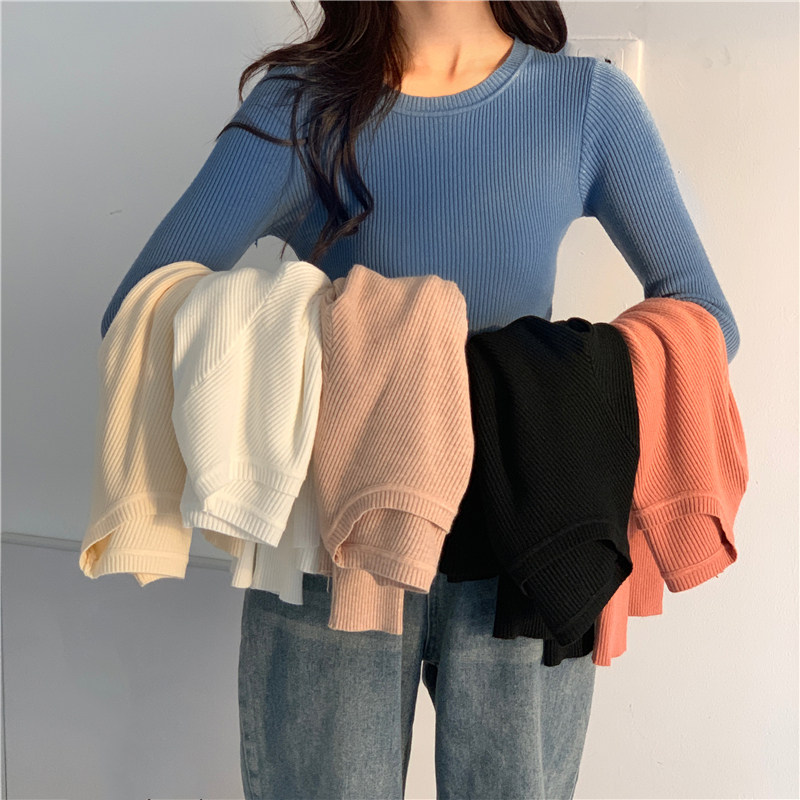Black round collar Long sleeves Knitted Sweatshirt Thin women's spring 2022 new body slim fit 100 hitch bottom-shirt blouse