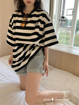Retro striped short sleeve t-shirt female-ins tide 2022 Summer Korean version of the undershirt design with a small crowd of loose blouses