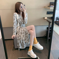 2021 summer French floral seaside resort beach dress v-neck thin split long dress female Chiffon dress