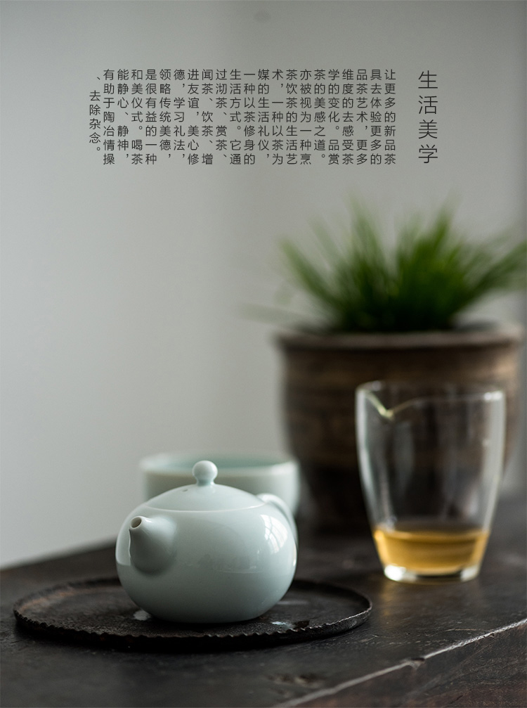 Sweet white glazed ceramic story ball hole, xi shi pot of filtering household white porcelain tea teapot tea by hand